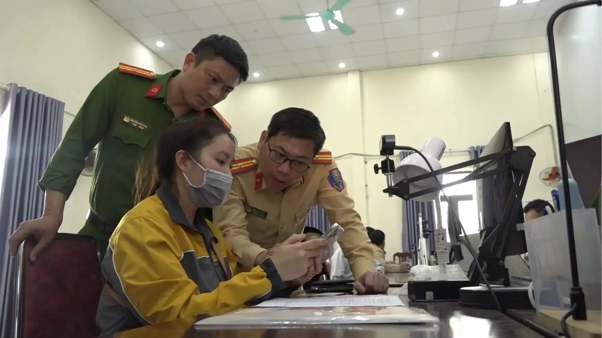 Công an Hà Nội quyết tâm làm sạch dữ liệu phương tiện trong 60 ngày